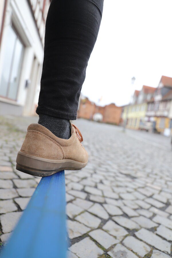 Slackline Vorstadt Caf&eacute; La Porta B&uuml;dingen